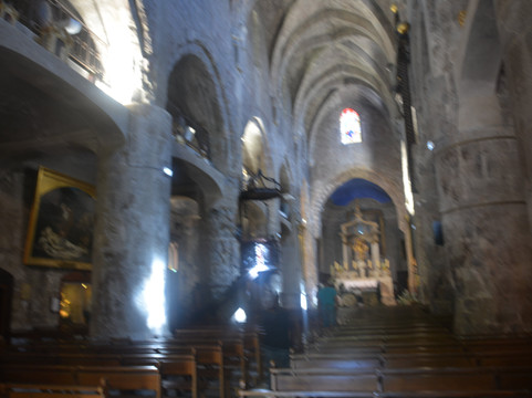 勒皮主教座堂-格拉斯必去景点