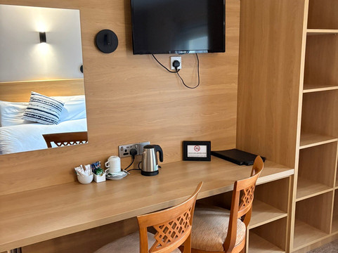 约尔古老皇室酒店主图