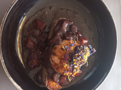 杜罗伊酒店主图