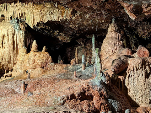 肯特洞穴-托基必去景点