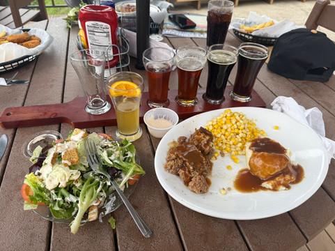 The Peak Grill And Tap Room