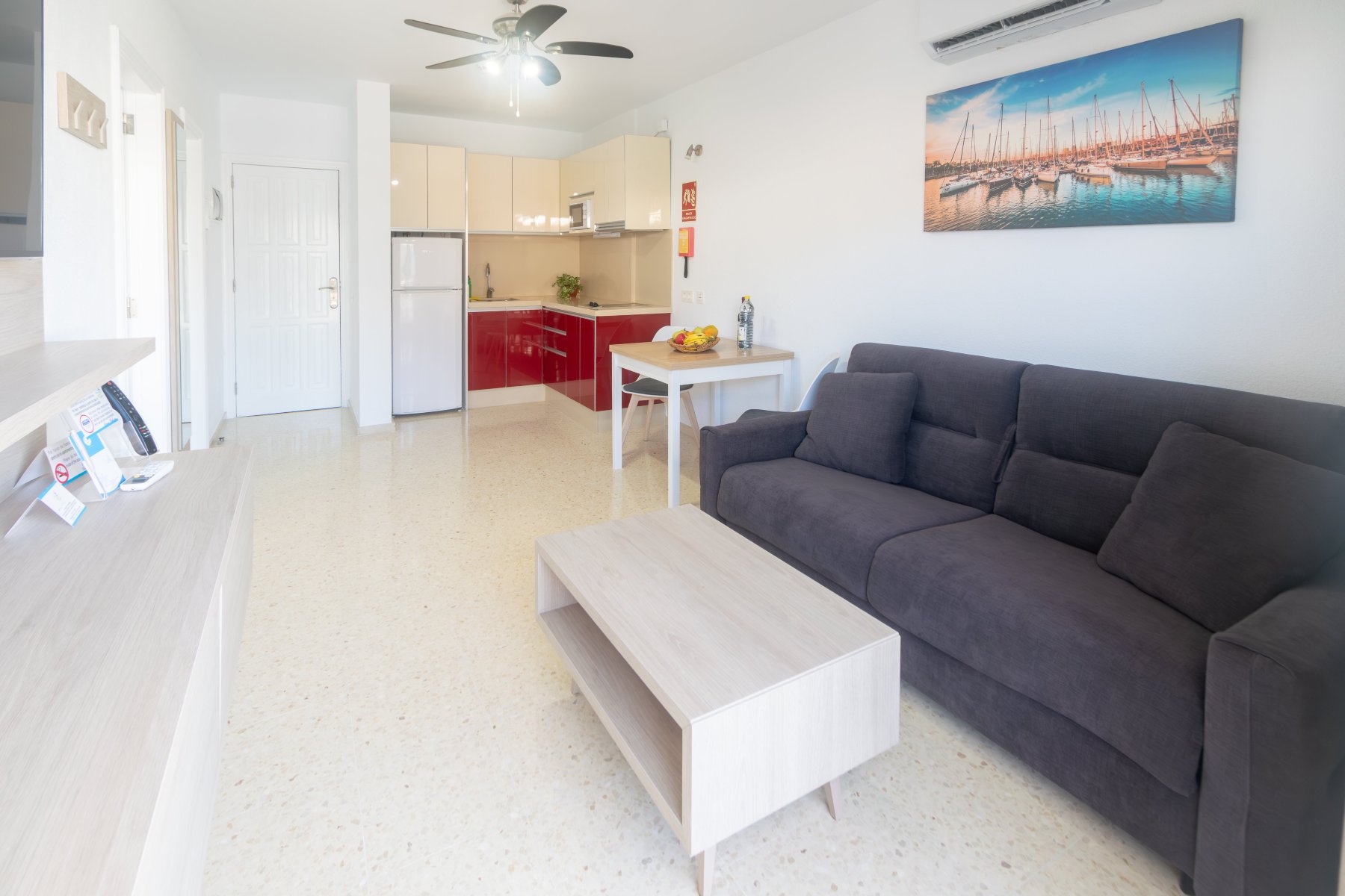Apartamentos Los Marinos-客卧