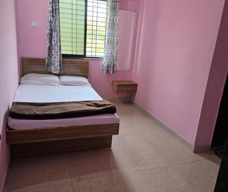 Shree Samarth Lodge