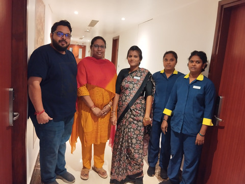 金郁金香提鲁帕提