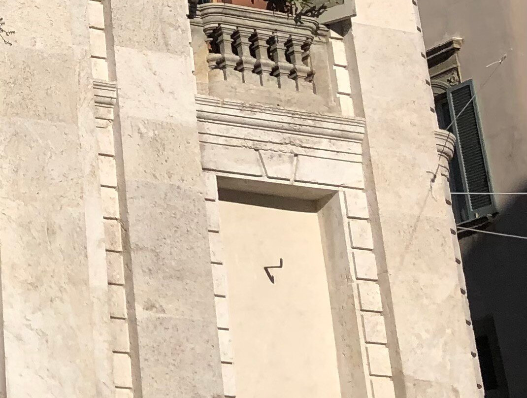 La Fonte di Piazza-Eggi必去景点