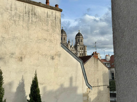 德杜克斯酒店主图