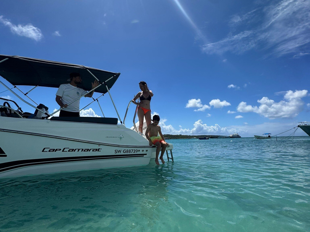 Boat Serenity-Baie Nettle必去景点