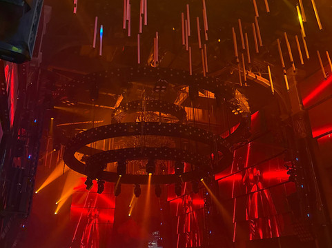 Strana-瓦拉塔港必去景点