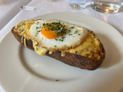 布利克酒店主图