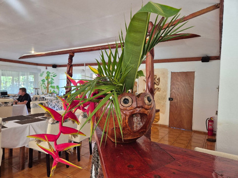 戈梅罗酒店主图