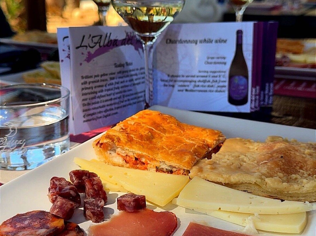 Bodegas Faelo-埃尔切必去景点