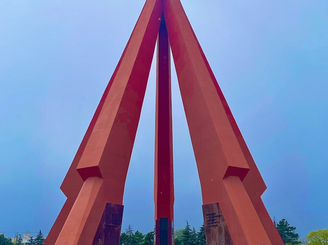 Victory Memorial and Eternal Flame-基希讷乌必去景点