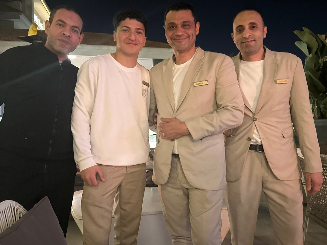 开罗都喜天丽湖景酒店主图