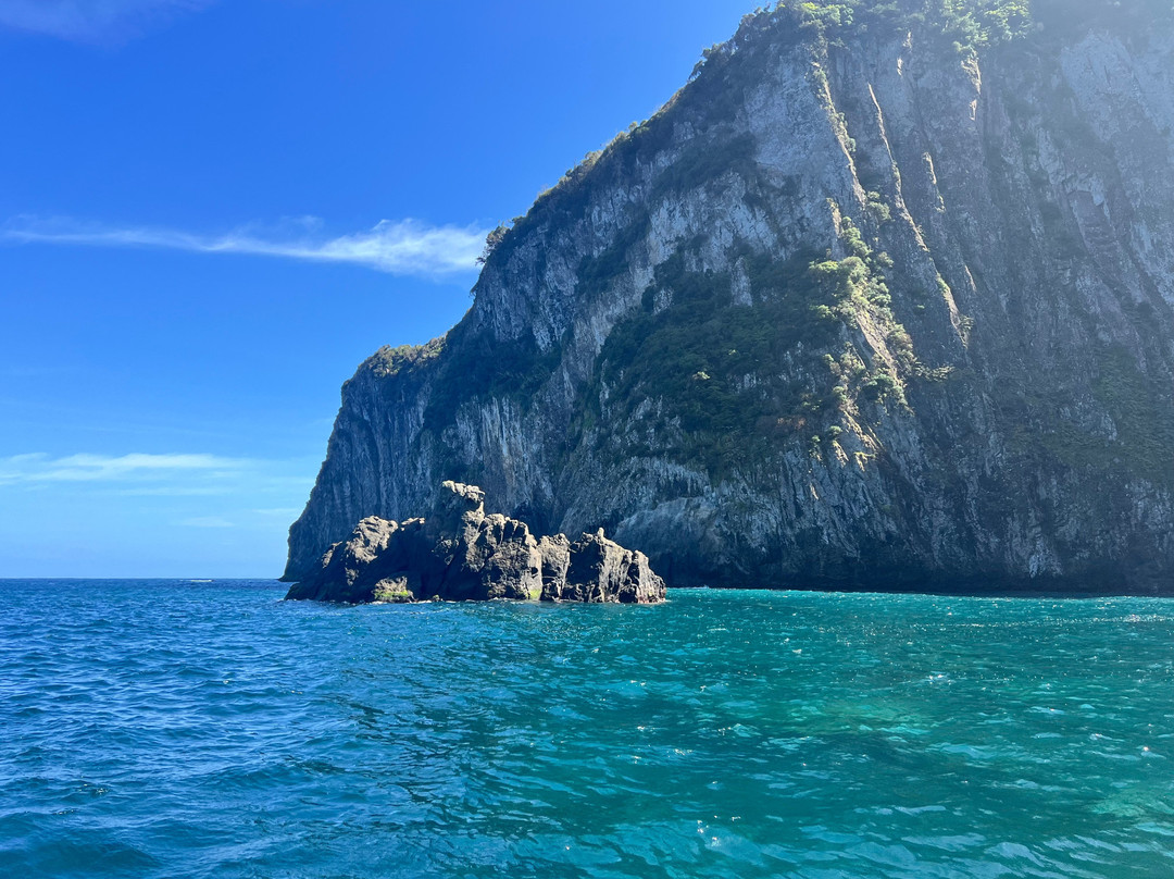 Flores by Sea-Santa Cruz das Flores必去景点