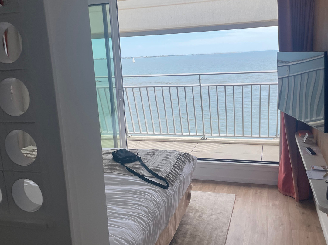 海滩酒店，大摩特主图