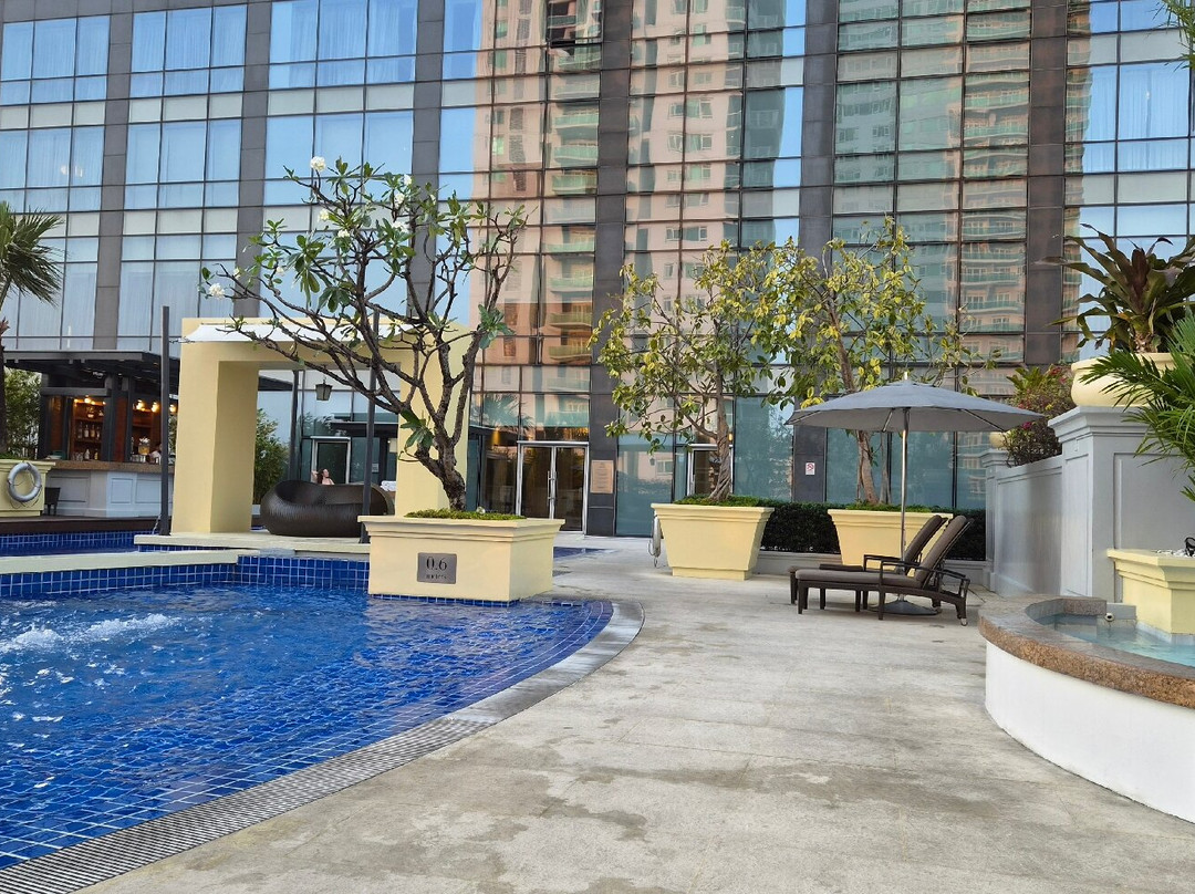 马卡蒂莱佛士酒店主图