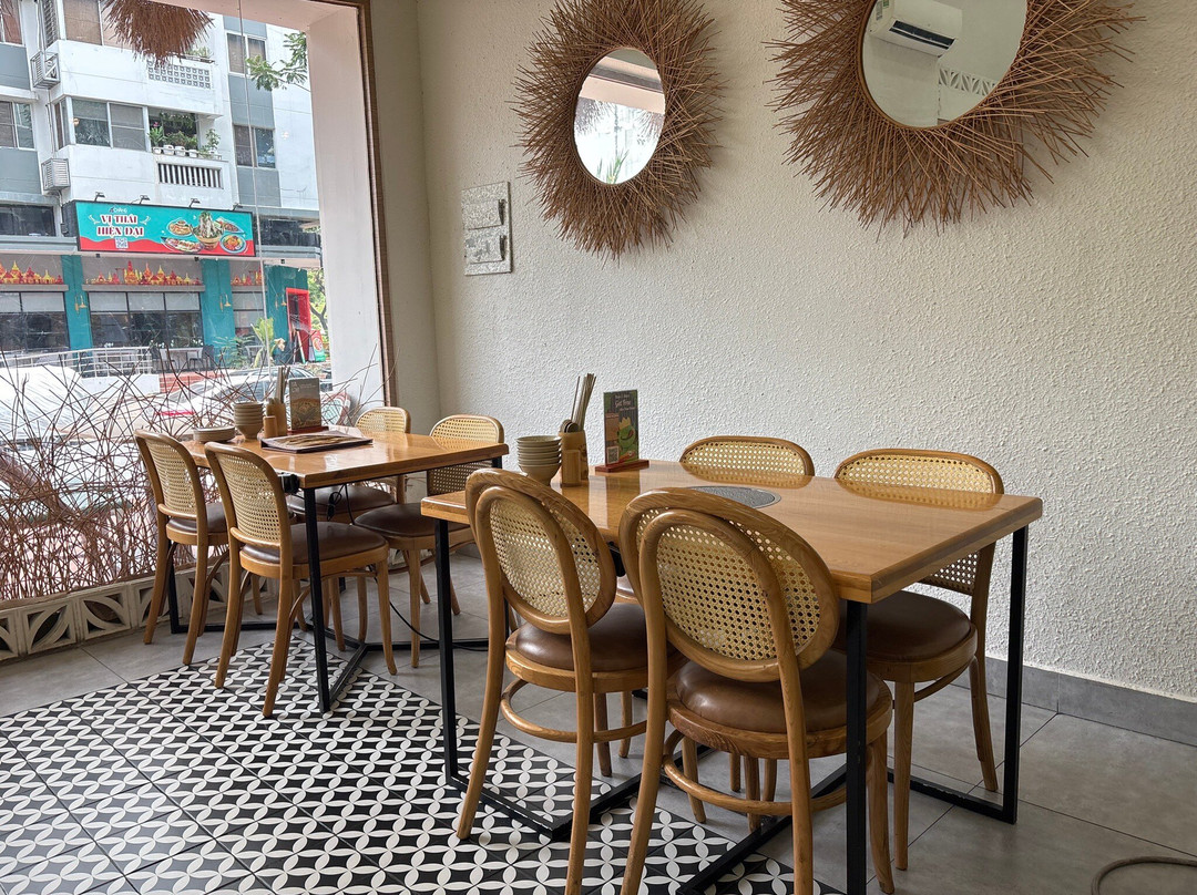 Ech Xanh's Restaurant - Phu My Hung