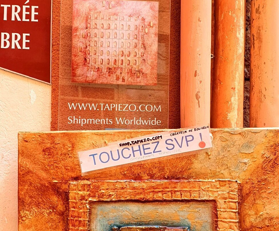 Art Gallery Contemporary Tapiézo-Roussillon必去景点