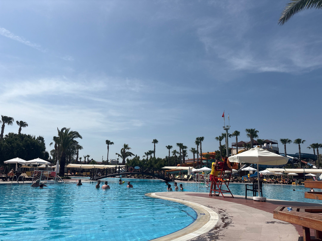 Club Hotel Turan Prince World主图