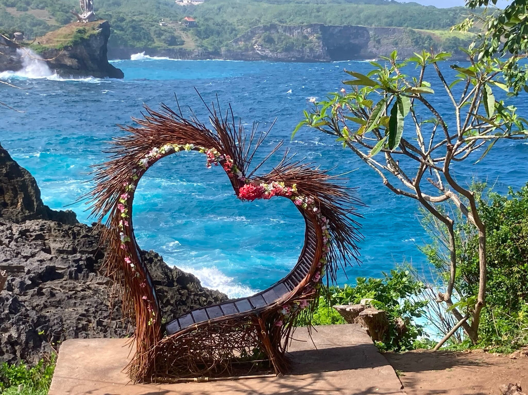 Nusa Penida Traveller-珀尼达岛必去景点