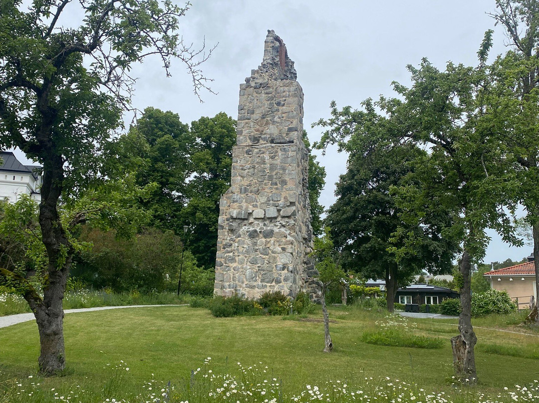 S:t Lars kyrkoruin-西格蒂纳必去景点