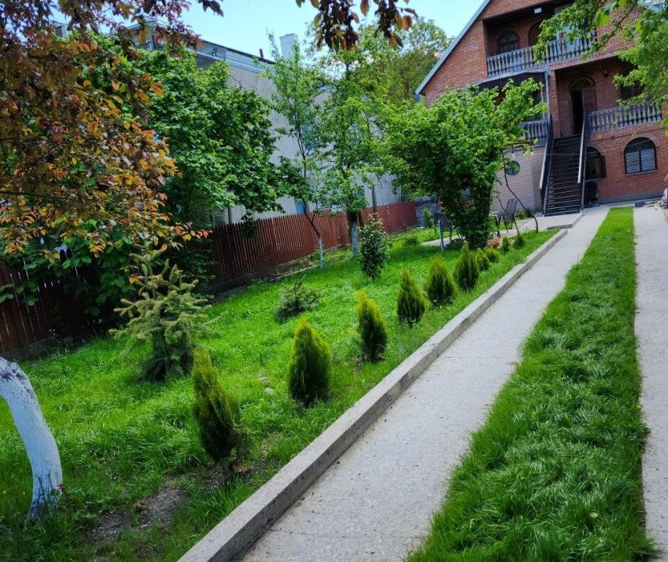 Surami Guesthouse