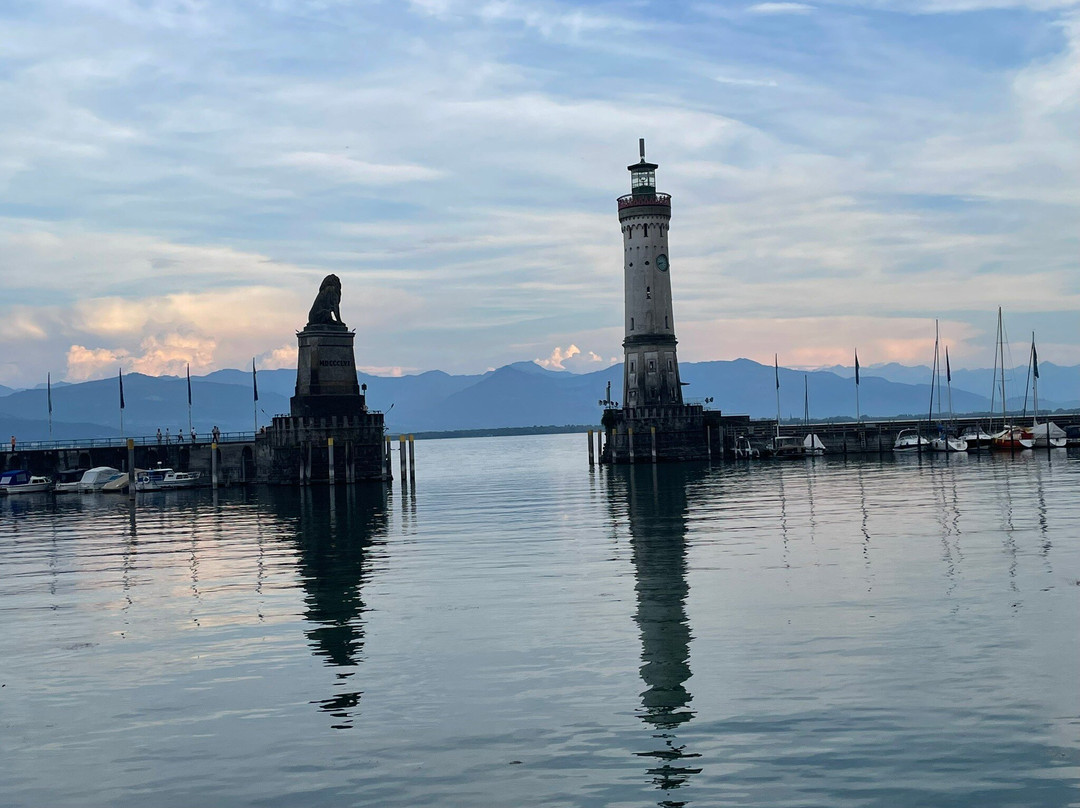 Lighthouse and Bavarian Lion Sculpture-林道必去景点
