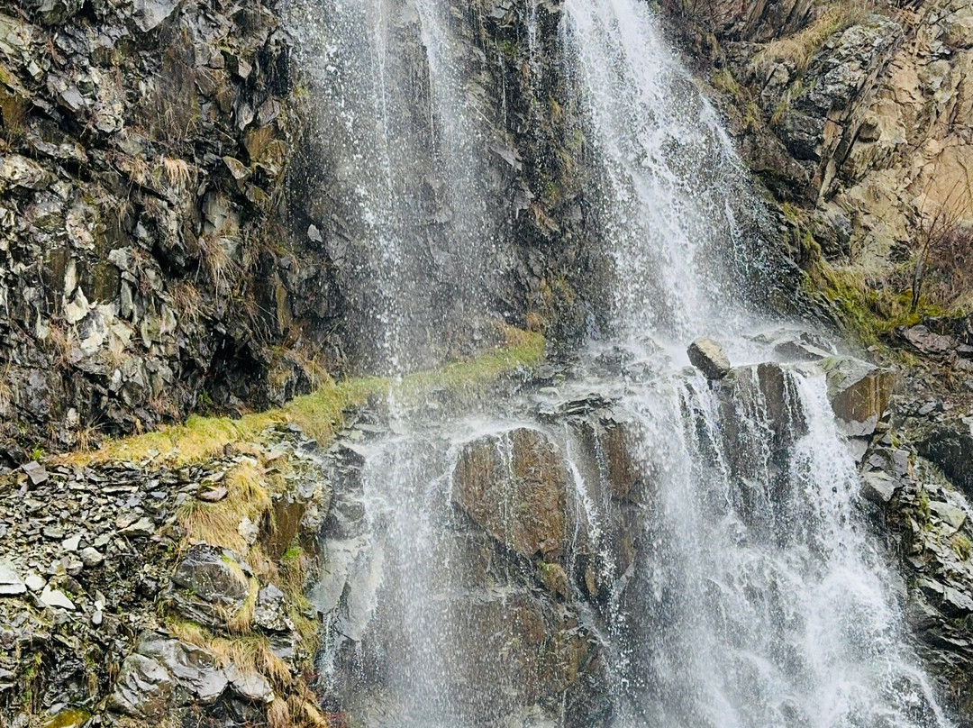 Drung Waterfall-贡马必去景点