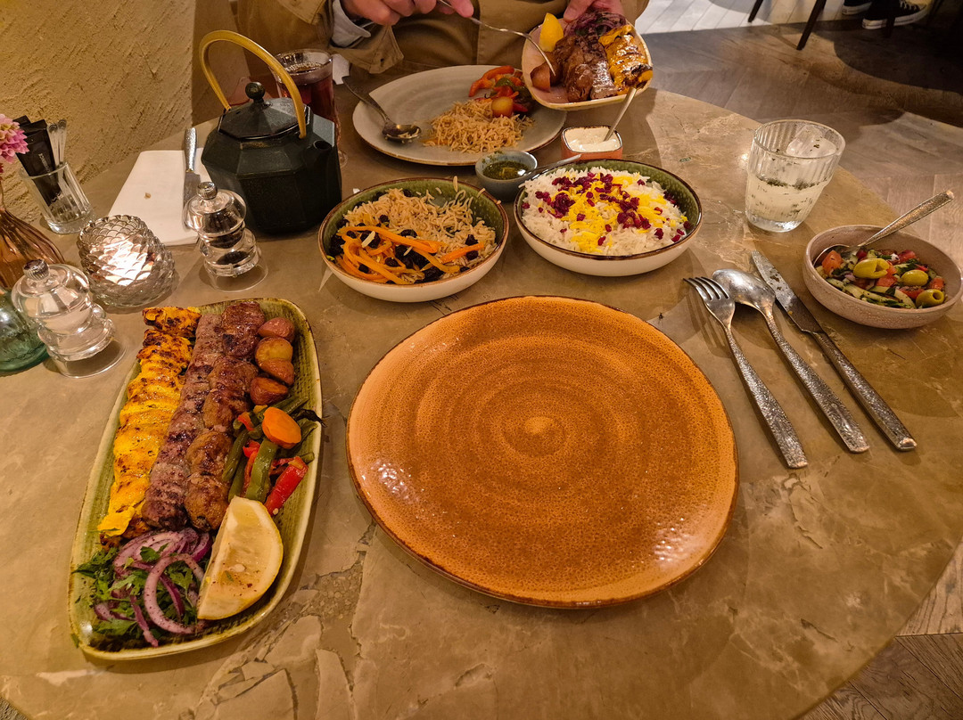 Luna Restaurant