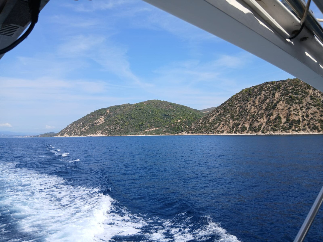 Eirinikos Glassbottom Daily & Private Cruises-Ouranoupolis必去景点