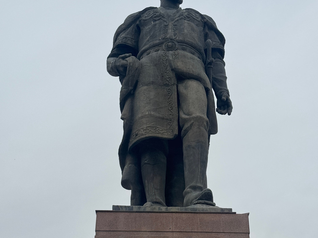 Statue of Amir Timur-沙赫利苏伯兹必去景点