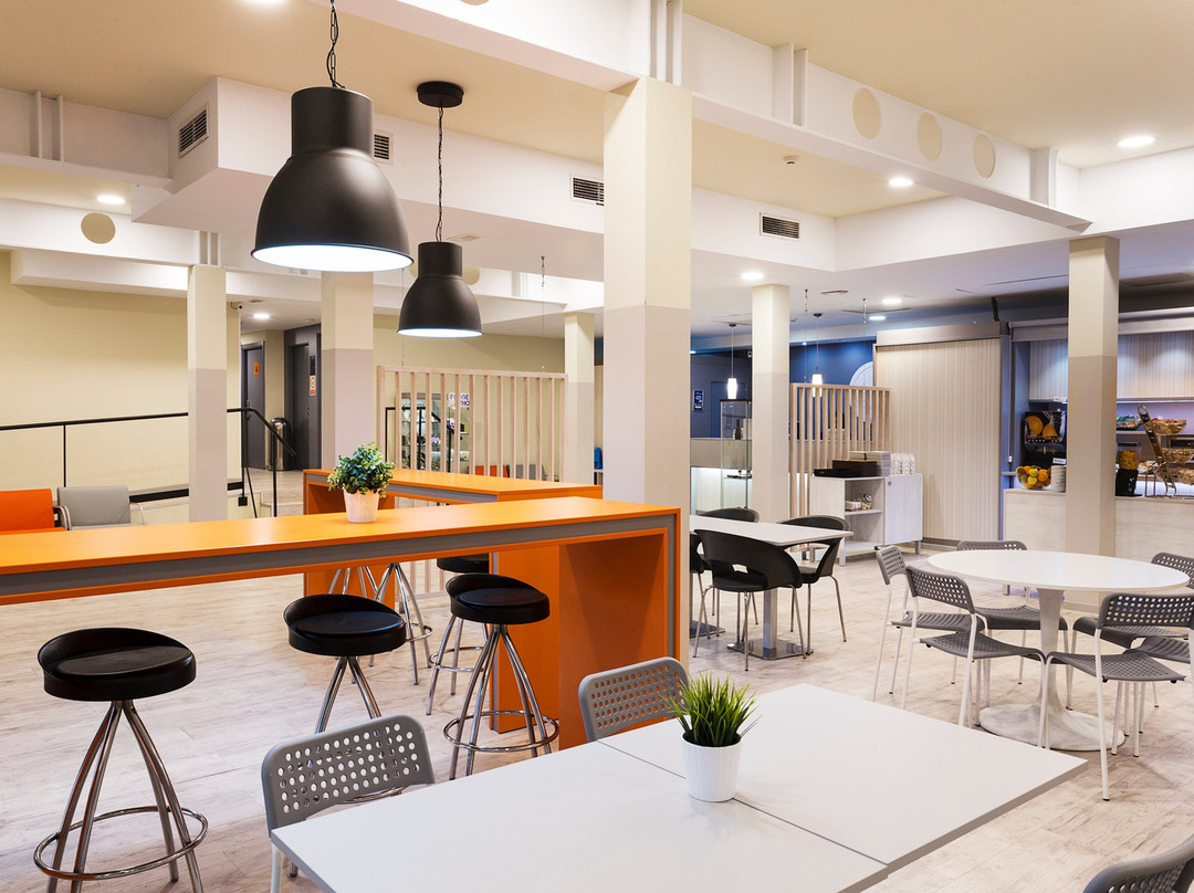 B&B HOTEL Valencia Aeropuerto主图