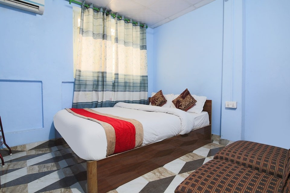 SPOT ON 392 Raju Hotel & Family Resturant