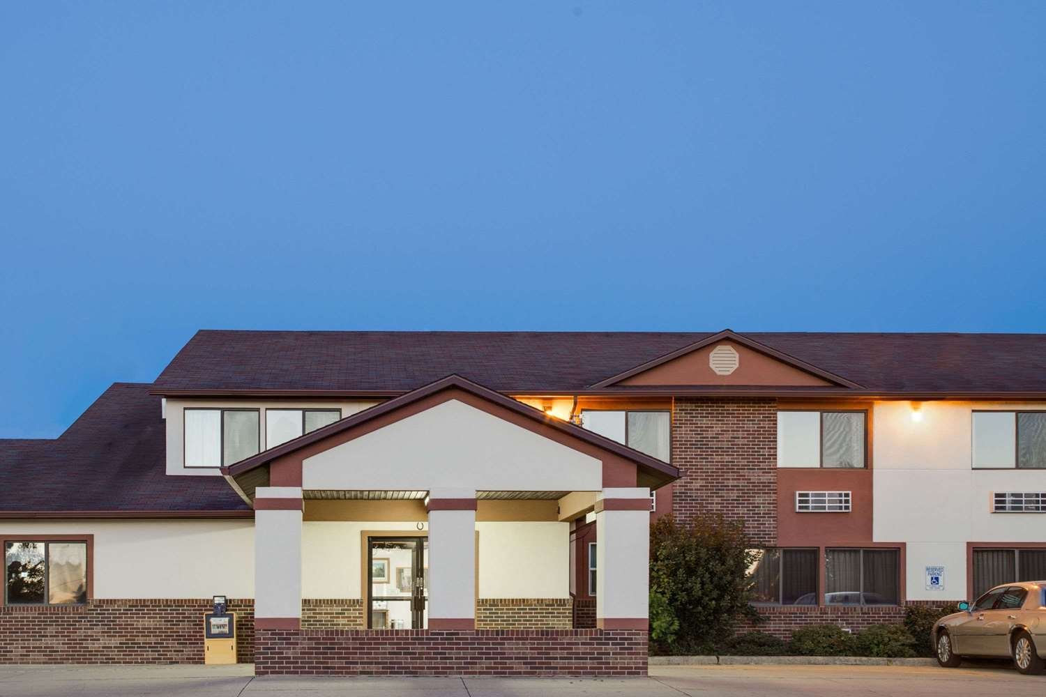 Super 8 by Wyndham Oelwein-官方