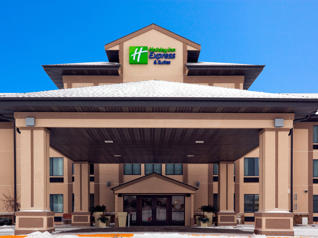 Holiday Inn Express & Suites Winner by IHG主图