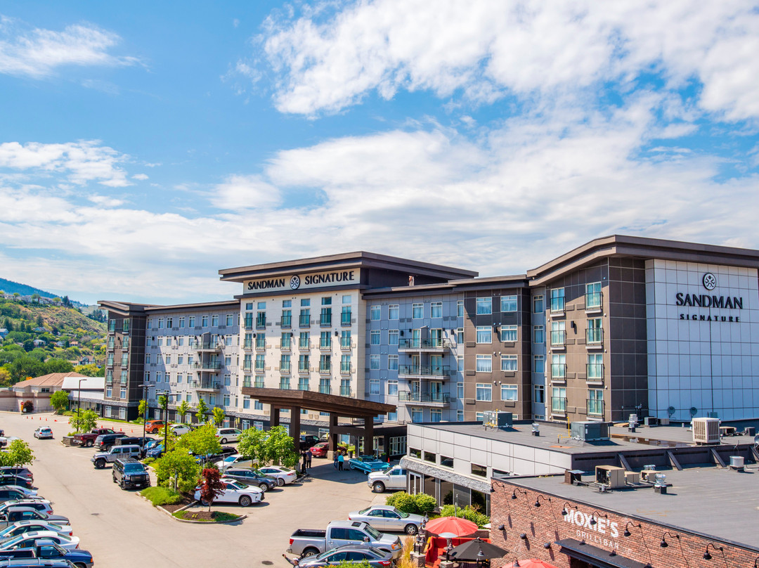 Sandman Signature Kamloops Hotel