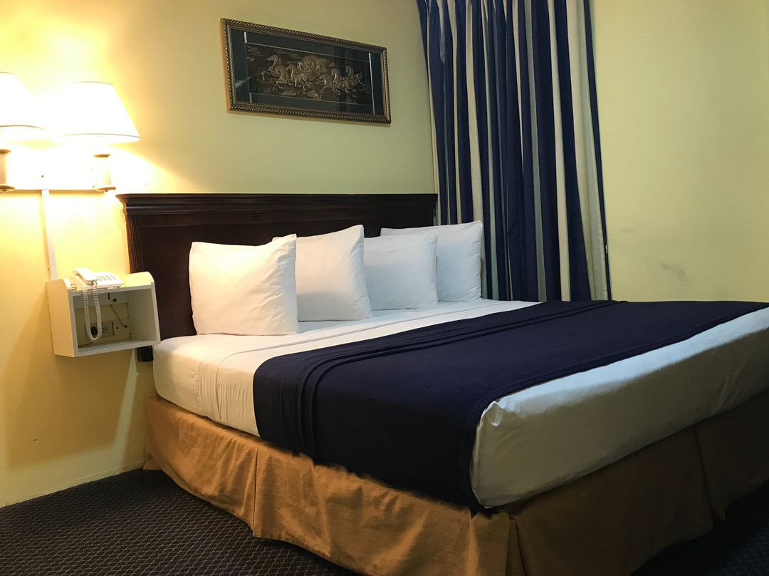 Airport Suites Hotel