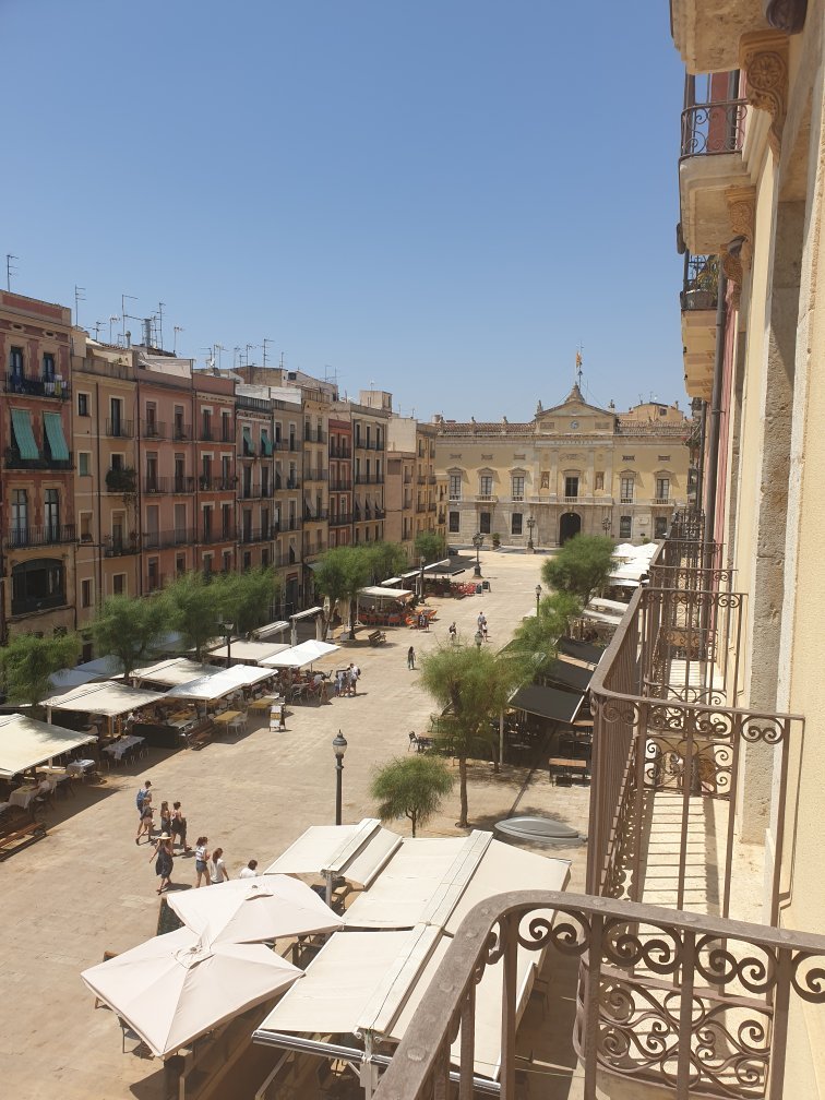 Hotel Placa de la Font-官方