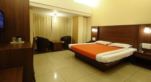 Vasantha Mahal Hotel