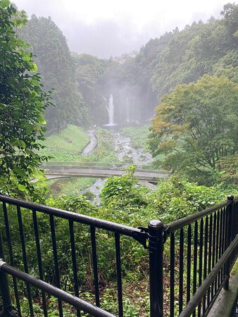 Shiraito Falls (Fujiyoshida)景点图片