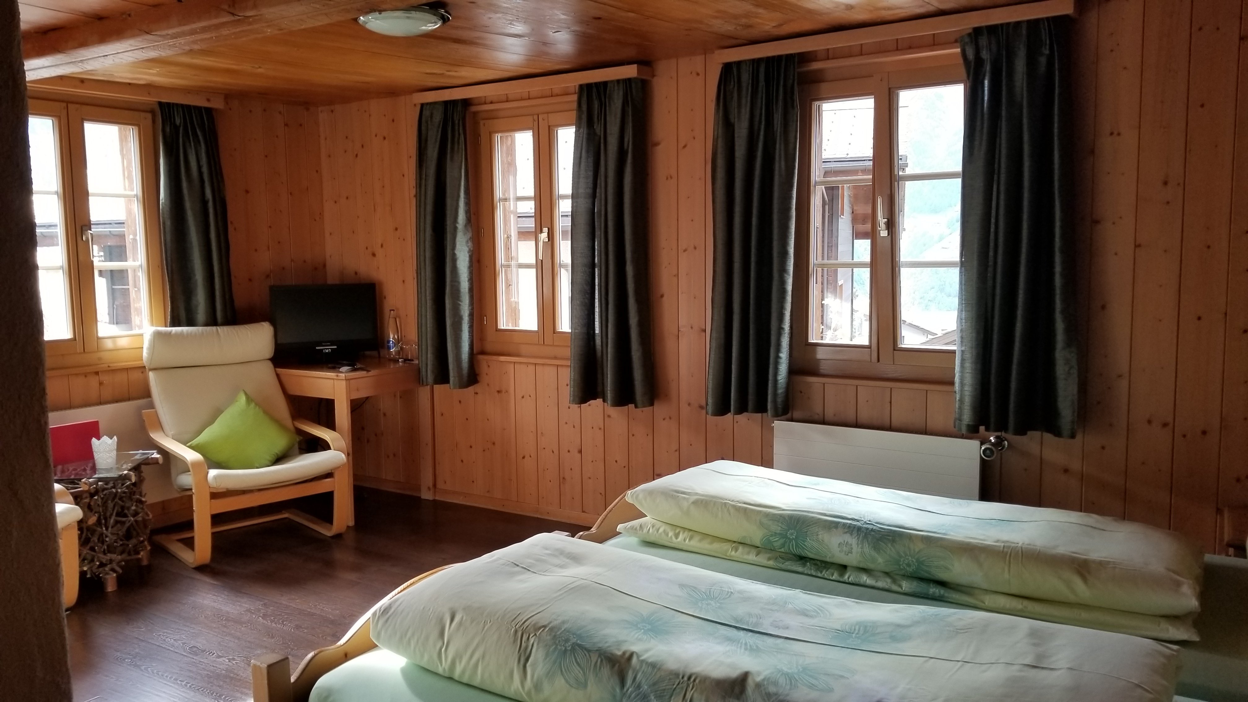 Pension Walliserkanne-官方