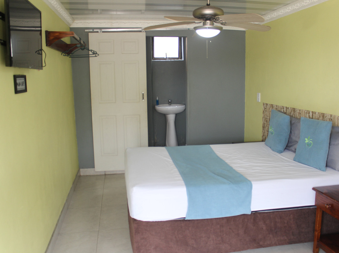 The Green Apple Lodge