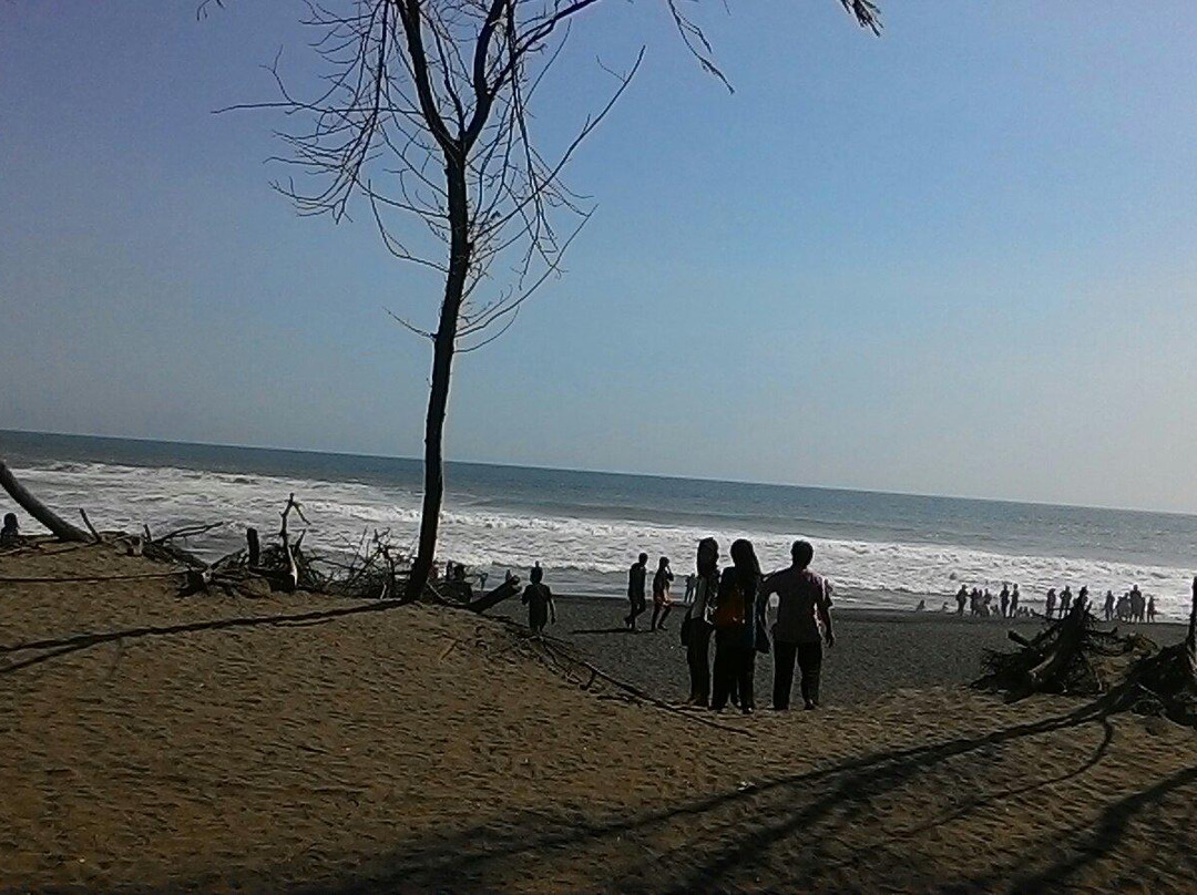 Goa Cemara Beach景点图片