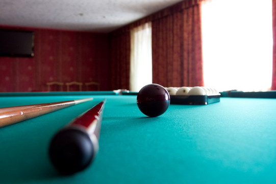 Rudnyy旅游景点-Billiard Ostrov