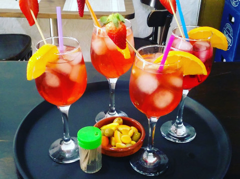 La Parada Bar de Tapas y Bocadillos