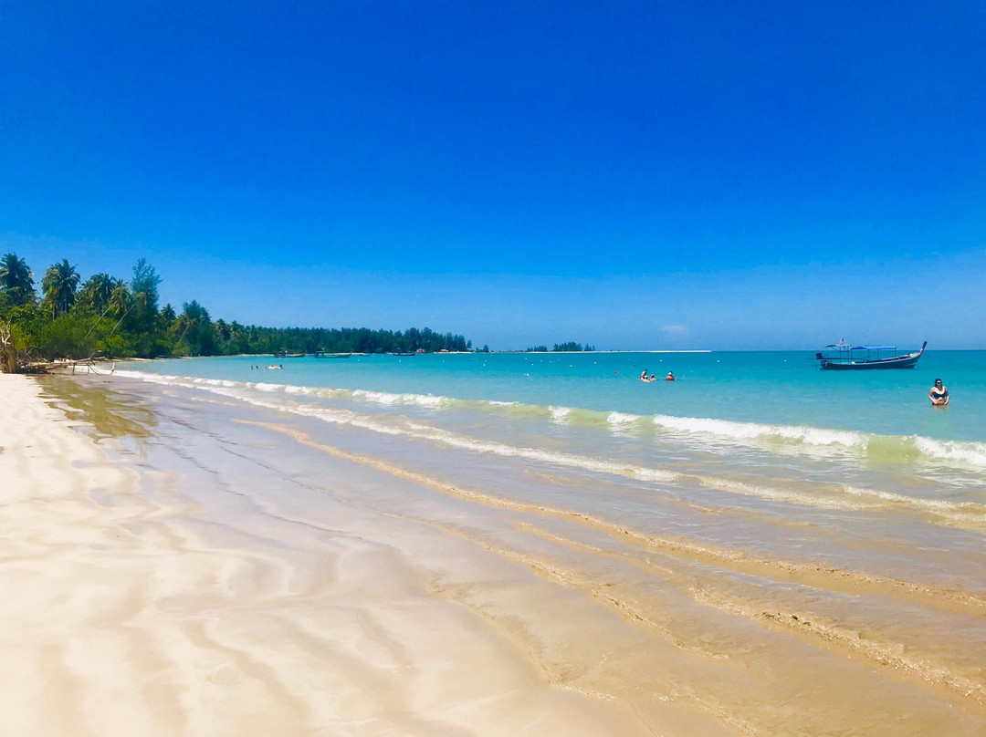 Coconut Beach景点图片