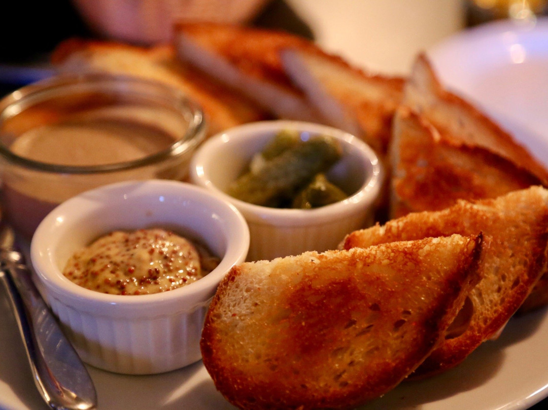 Whistling Swan Restaurant