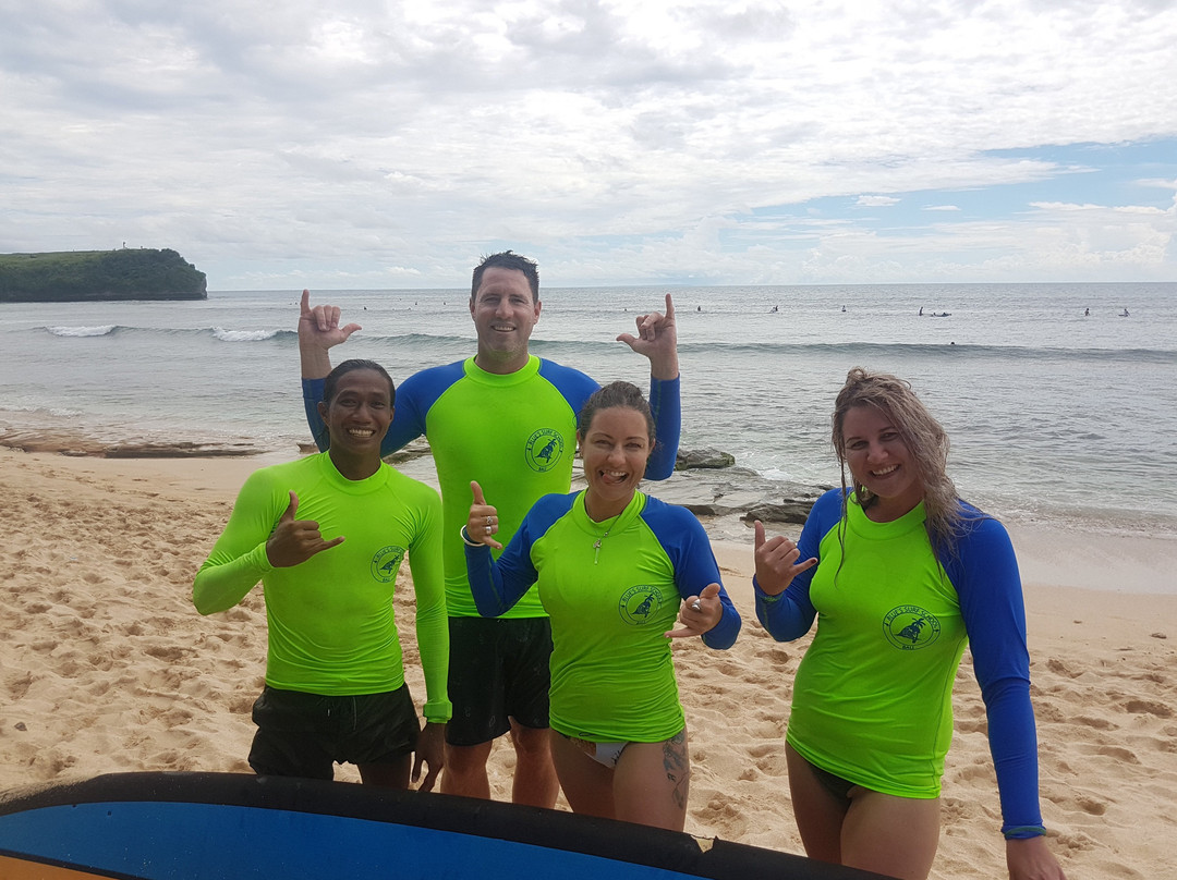 Blue's Surf School-金巴兰必去景点