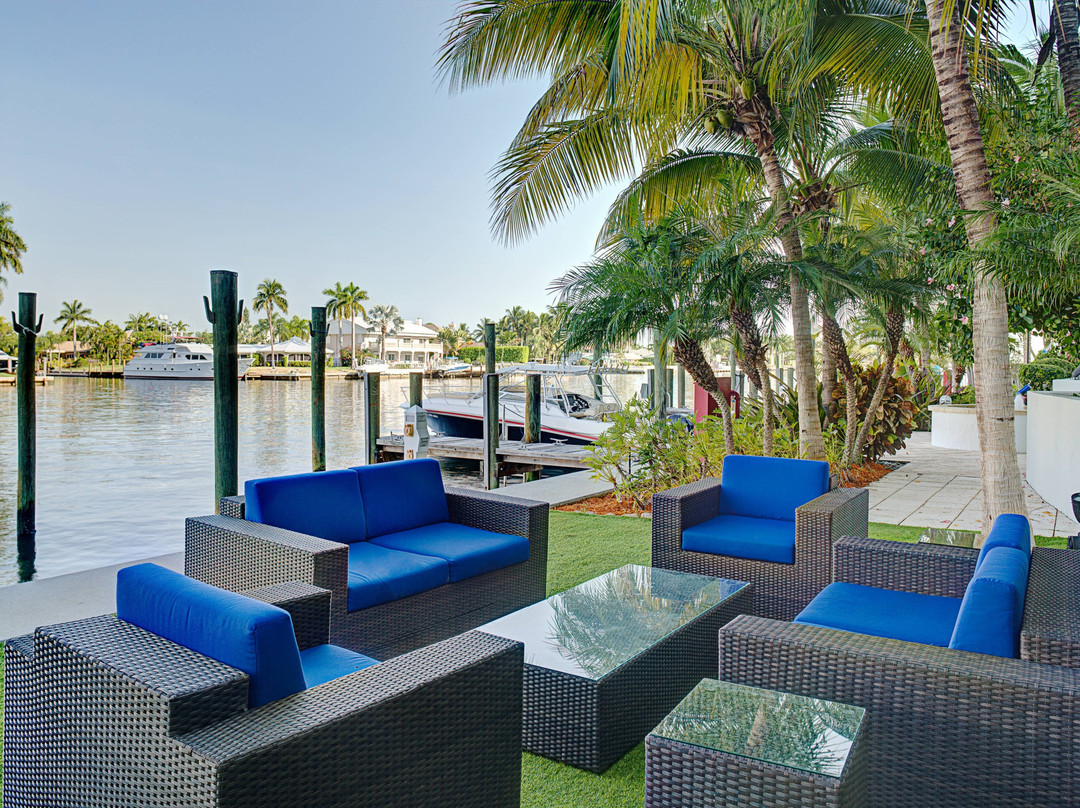 劳德代尔堡内水道/伊尔卢加诺居家酒店主图