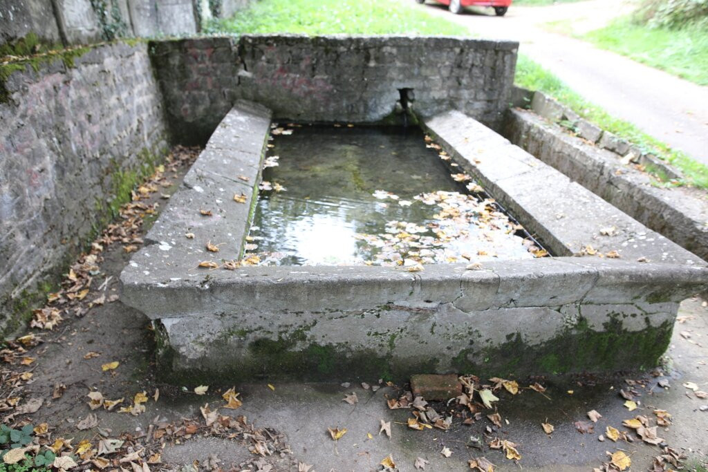 Lavoir De La Grimpette De Cruzille À Charrecey-Charrecey必去景点